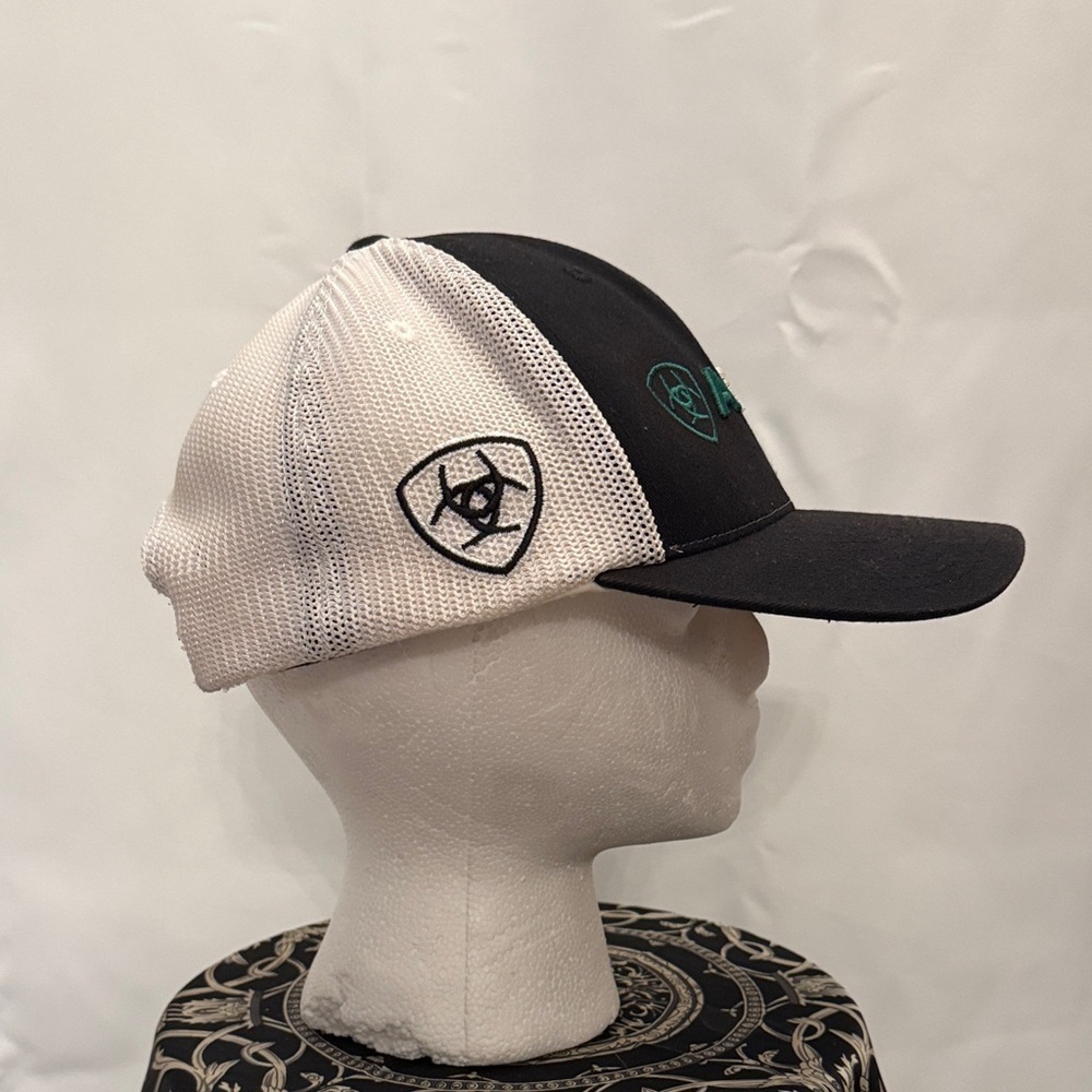 Ariat Black Cap with Mexican flag colors logo - Picture 5 of 12